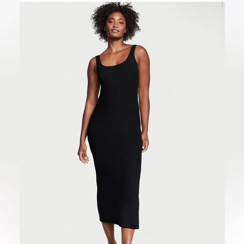 Victoria’s Secret, black body-con maxi dress, size xs